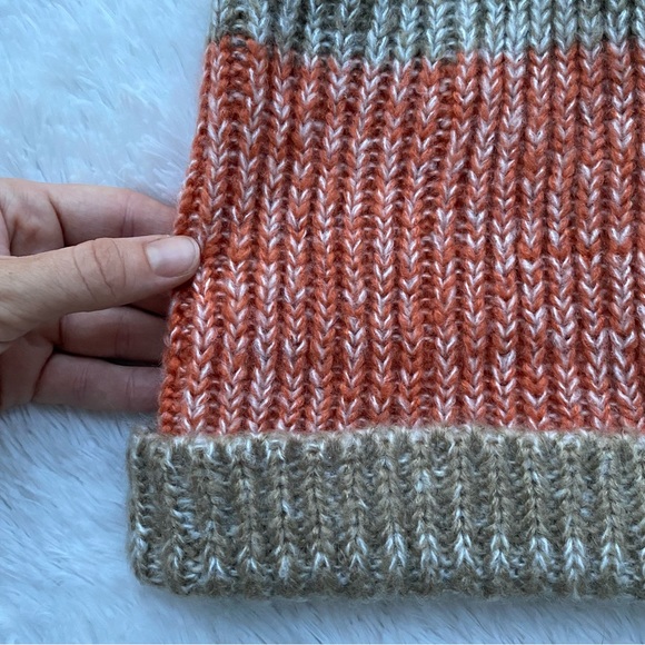 URBAN OUTFITTERS • Multicolor Striped Rib Knit Beanie Hat - Picture 10 of 14